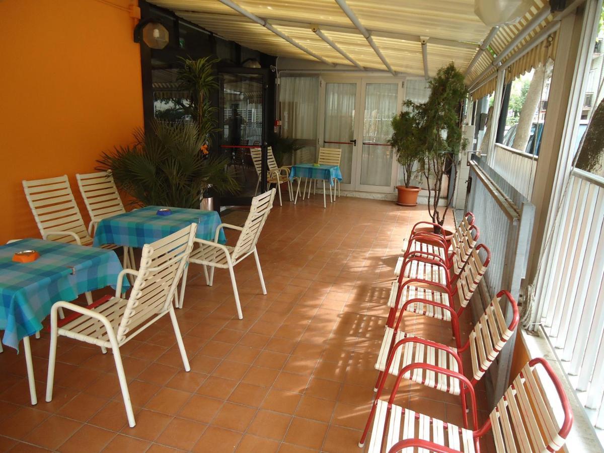 Hotel Castellani Rimini Luaran gambar